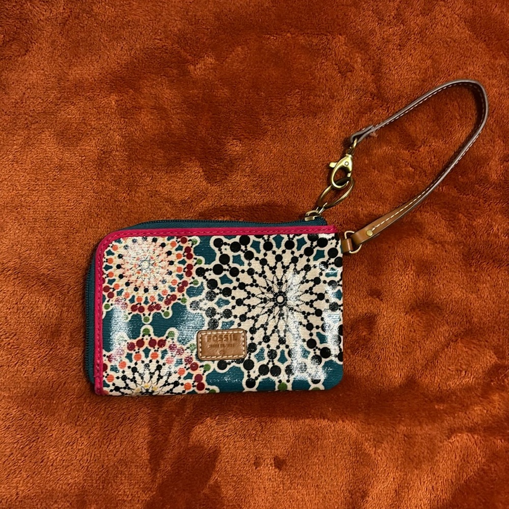 Fossil Wristlet